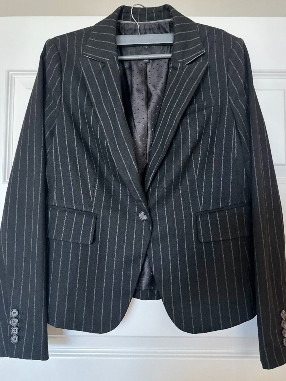 Banana Republic Black Pinstripe Tailored Blazer Size 10